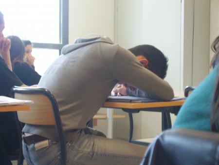 Adrien en cours d'histoire