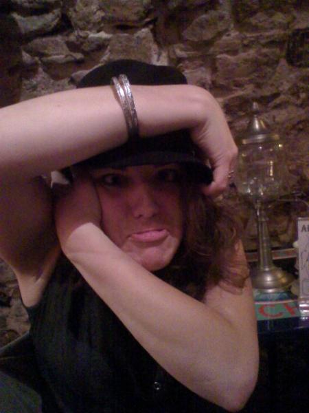 Moi ds le bar à absinthe