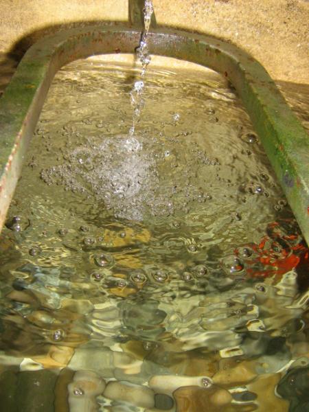 exercice photographique:Prendre l'eau qui coule