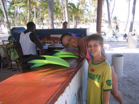 Victor et nelly vont nager