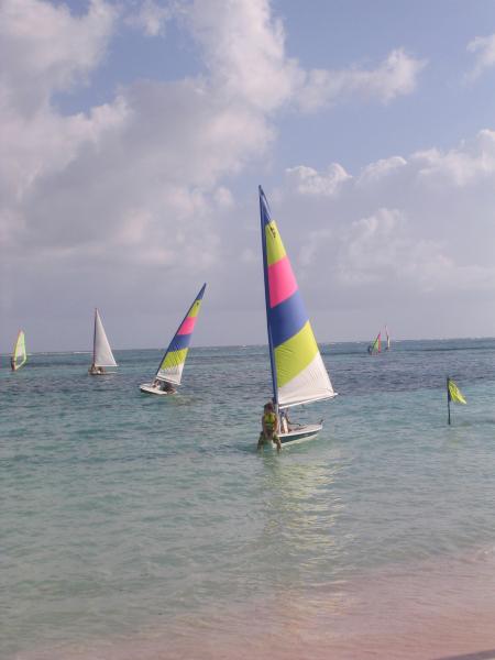 Victor part faire du bateau avec son père