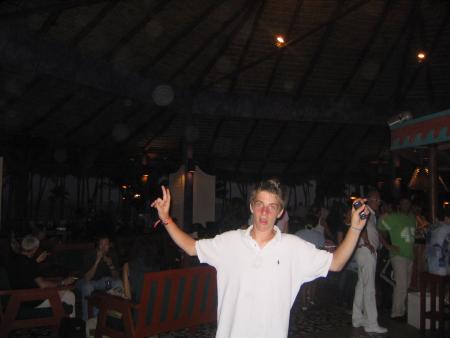 Bertrand au bar!lol