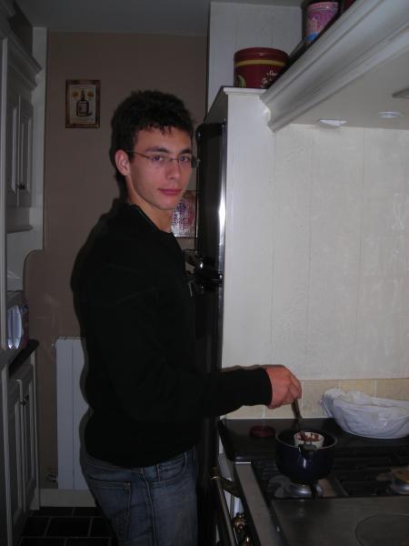Adrien cuisine...