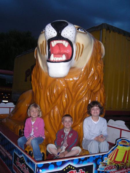 Zoé, Charlie et Wendy au cirque Pinder...