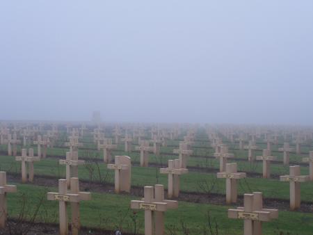 Lorette sous la brume
